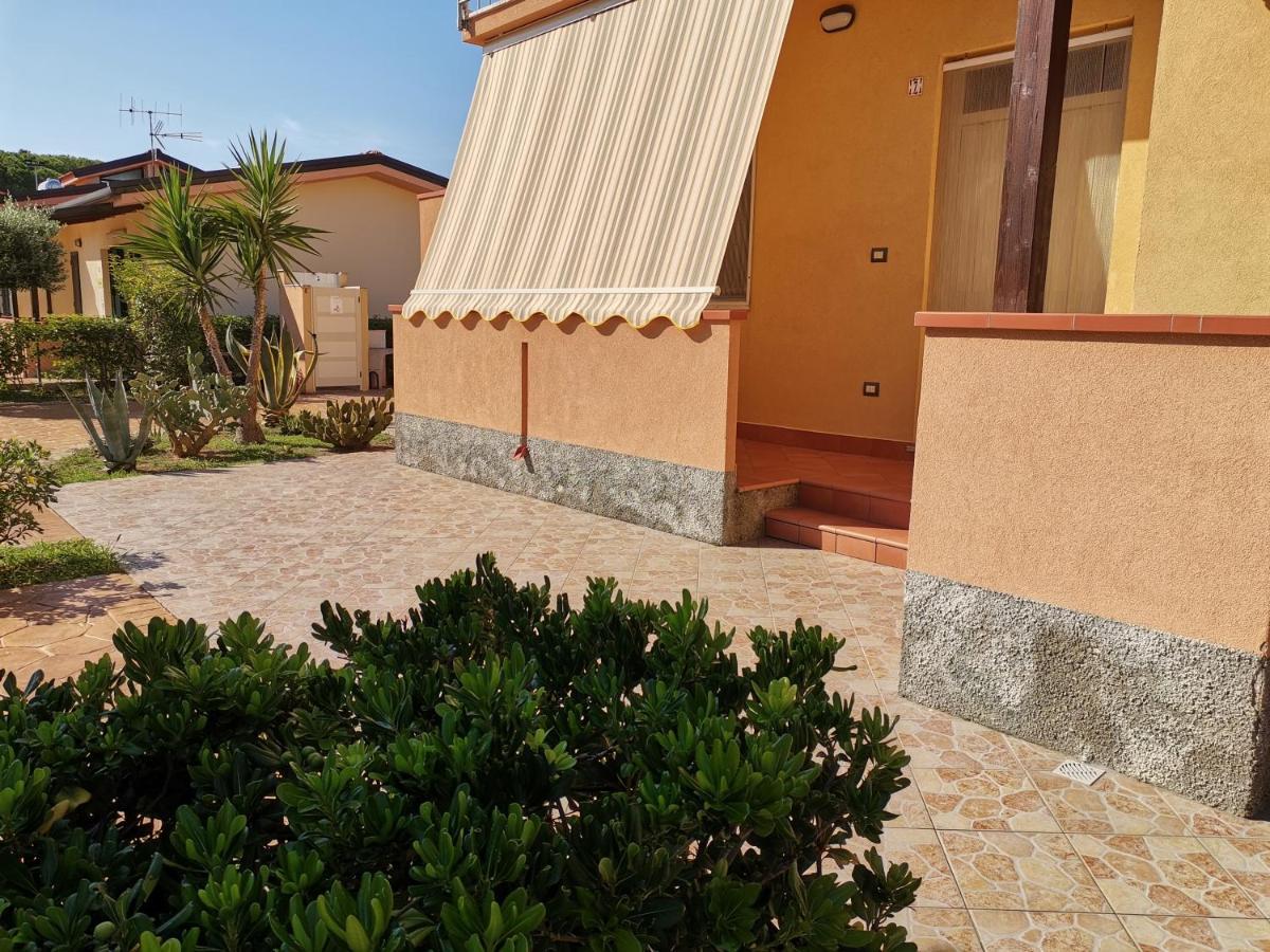 Le Zagare Case Vacanza Cropani Exterior photo